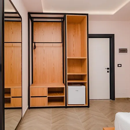 Hotel Paloka Collection