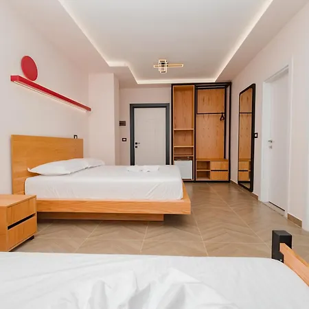 Hotel Paloka Collection