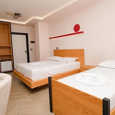 Paloka Collection Отель Шенджин