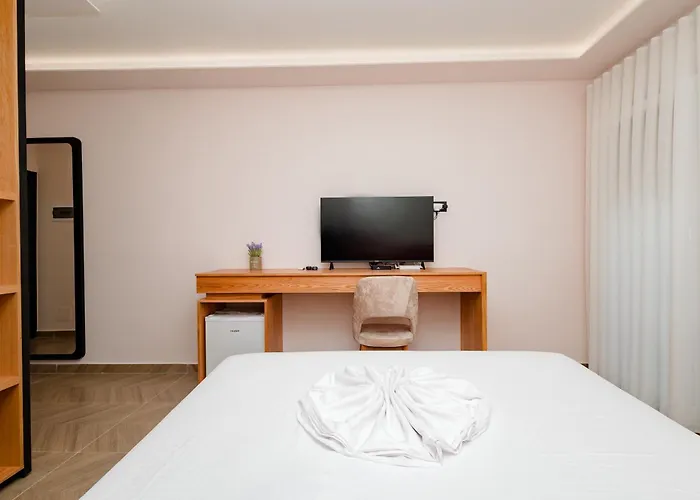 Hotel Paloka Collection Shëngjin